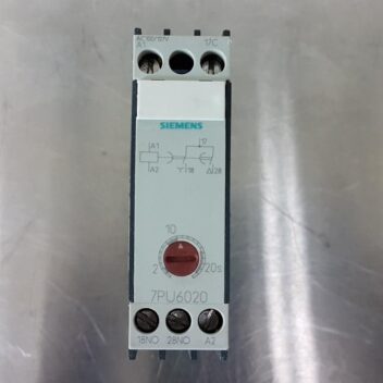 Used Siemens 7PU6020-7NJ20 Timing Relay