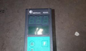 Gefran 1000 Temperature Controller